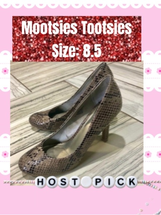 Mootsies Tootsies Shoes - 🌟Host Pick🌟Mootsies Tootsies Taupe Snakeskin Pattern Pumps